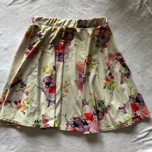 Summer skirt Medium Size Flowered